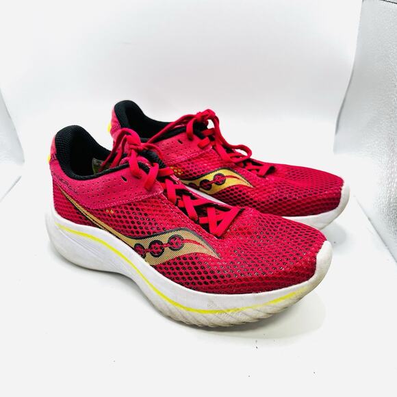 Saucony Kinvara 14 Shoes Womens Size 6 ‘Red Rose’ Running Athletic Sneakers - Picture 2 of 8